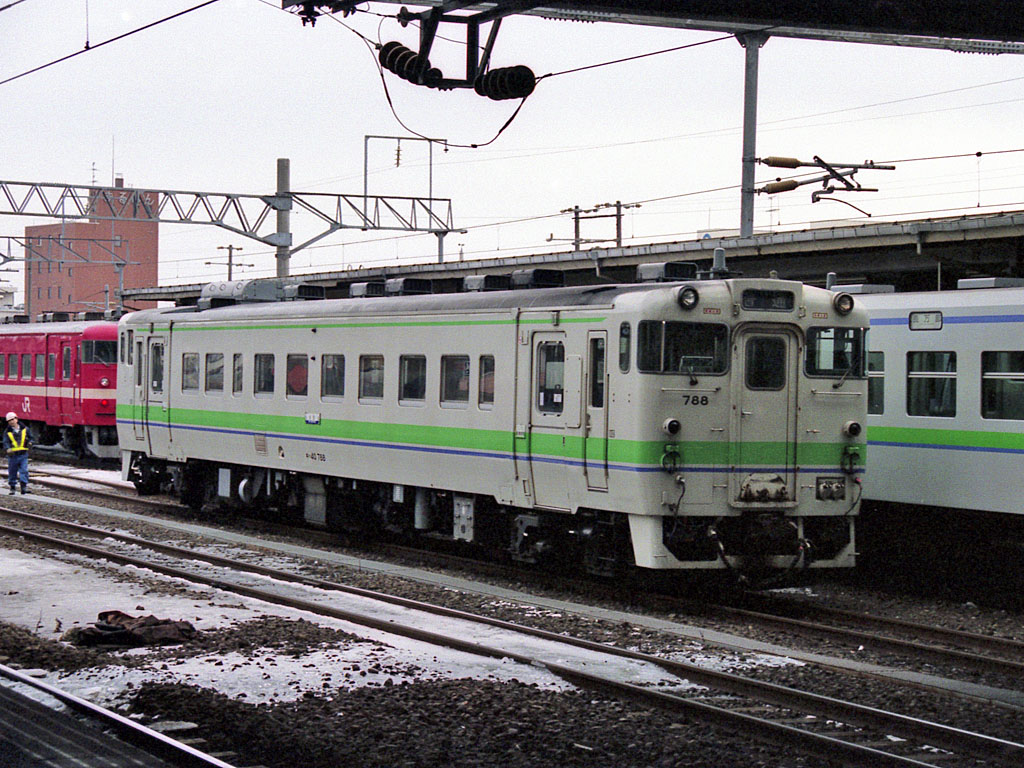 JR西日本 キハ40 2081 (キハ40系) 車両ガイド | レイルラボ(RailLab)