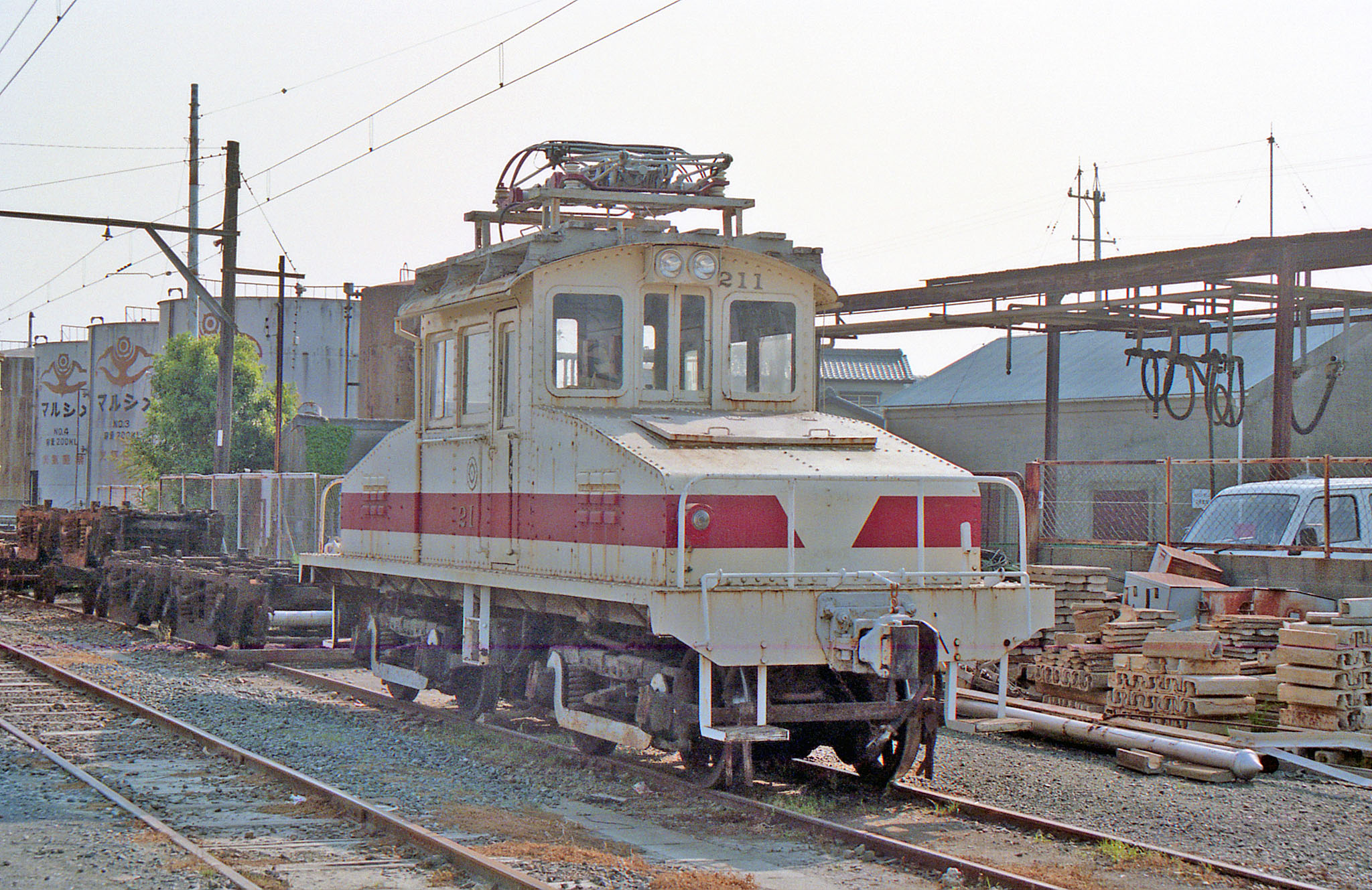 豊橋鉄道デキ210形 [AGUI NET]