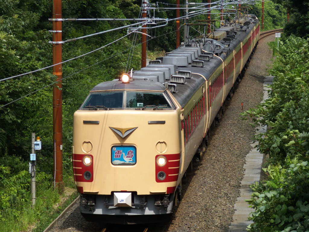 再生産】(N) 10-241 485系 初期形「雷鳥」 8両基本セット